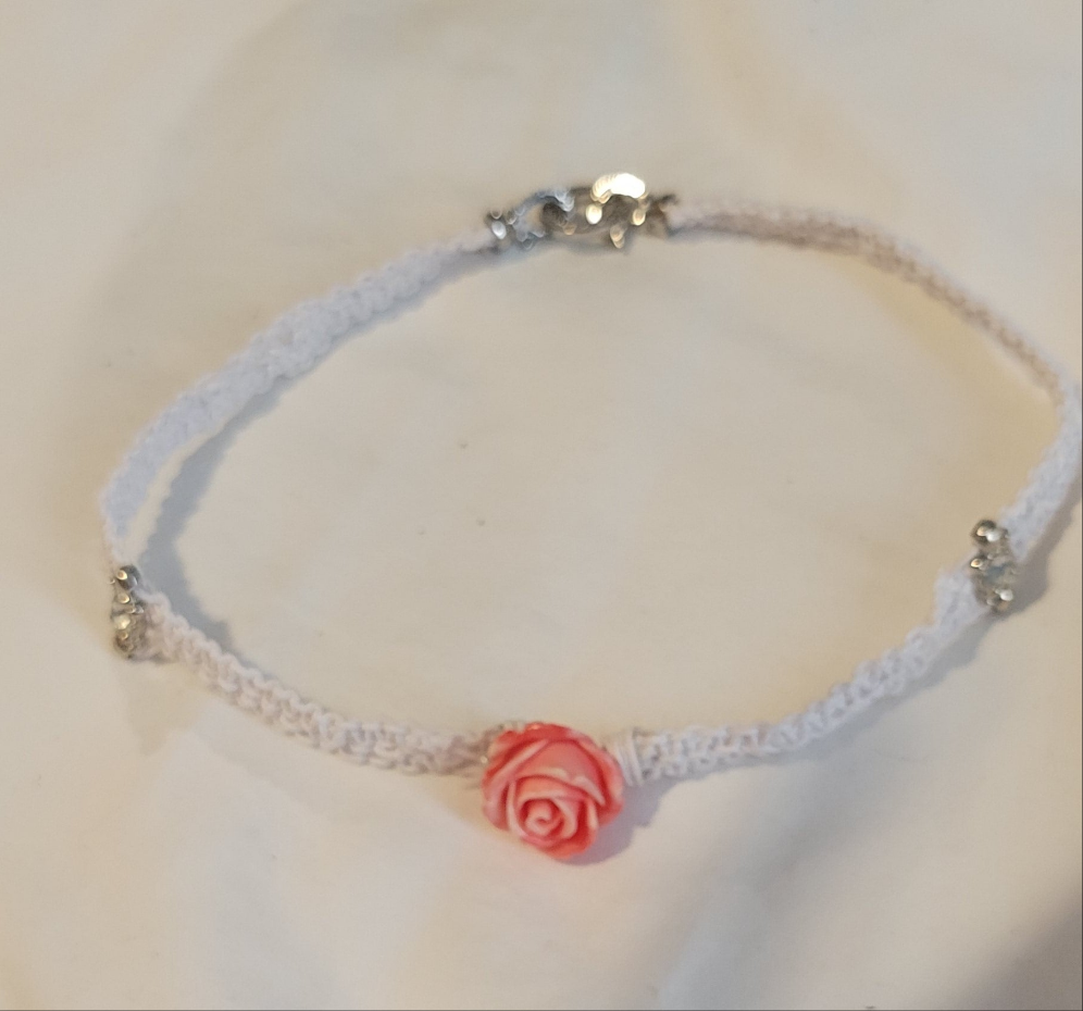 Rose Choker