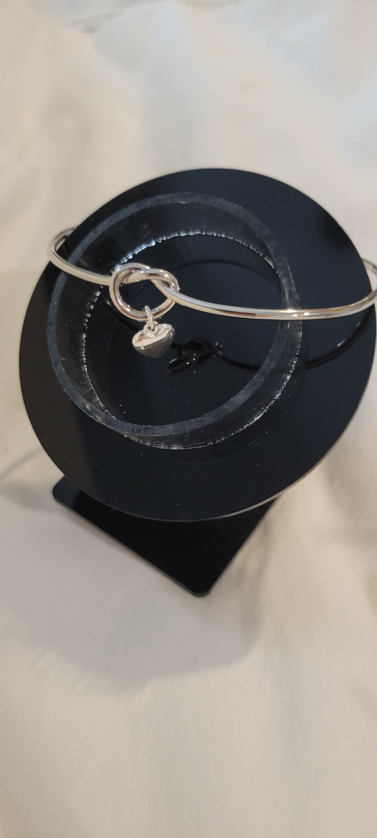 Knot And Heart Bracelet