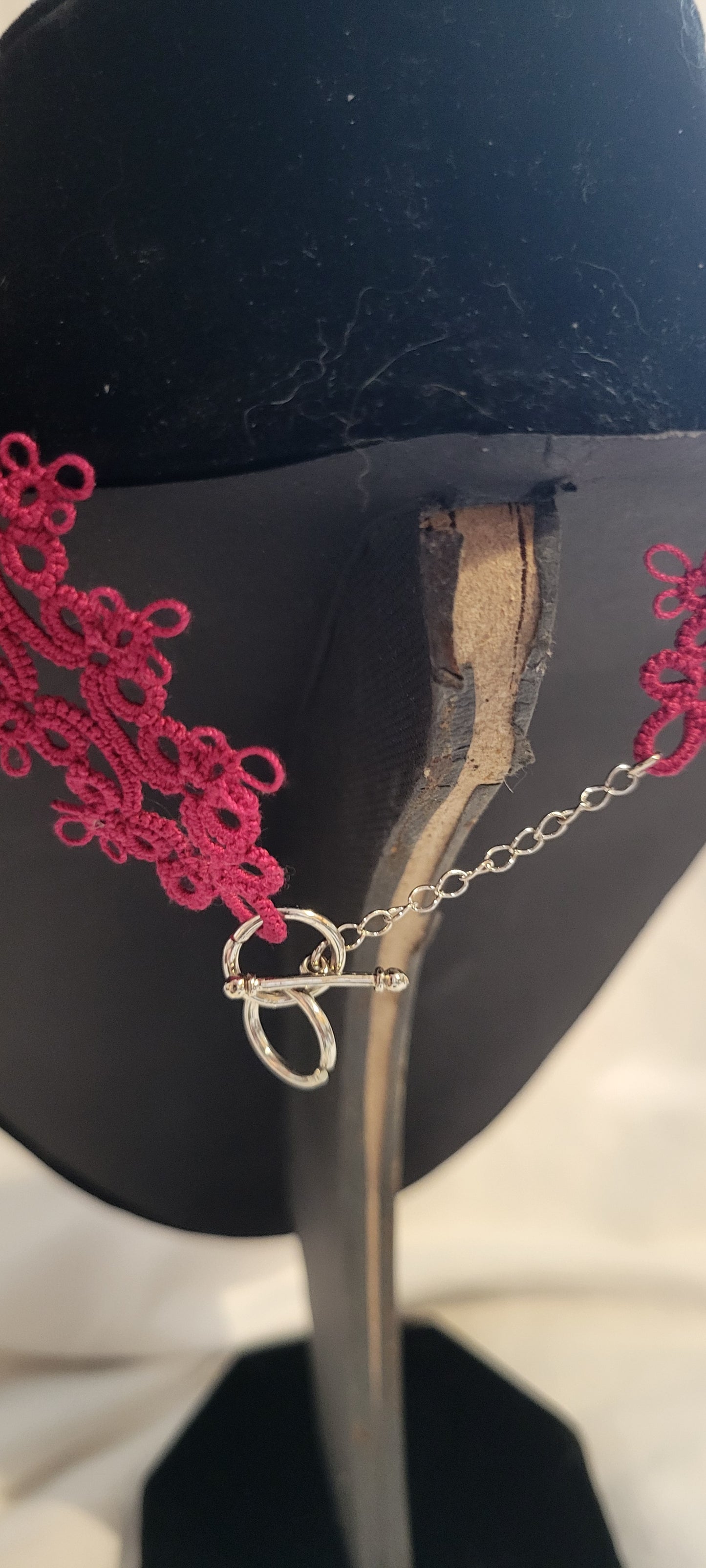 Handwoven Ruby Lace Choker With Earrings